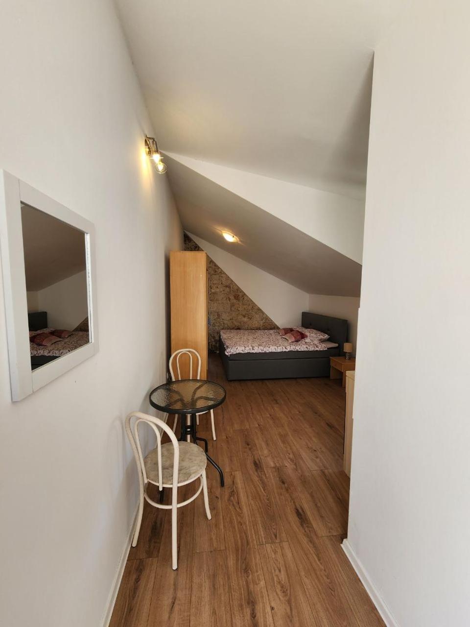 Apartmani Sole Vis Zewnętrze zdjęcie