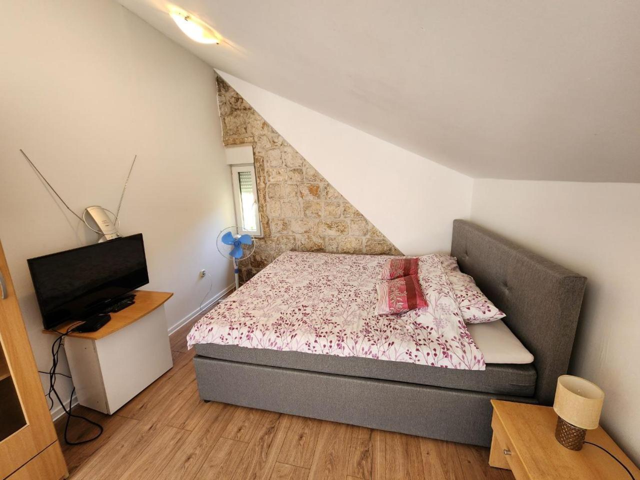Apartmani Sole Vis Zewnętrze zdjęcie